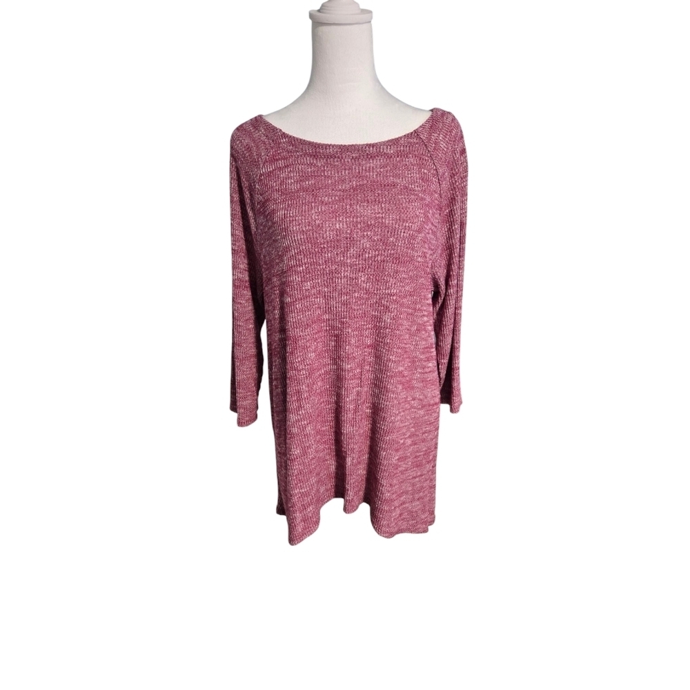 Chicos Women's boat neck lightweight quarter sleeve longer length top size 2